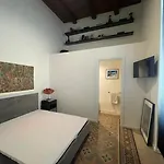 Vis_house نابولي